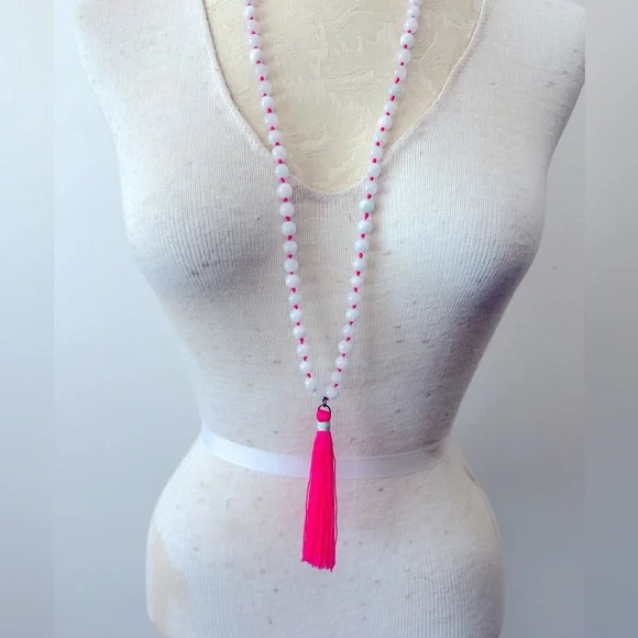 Vineyard Vines Bead & Tassel Necklace - Picture 2 of 3